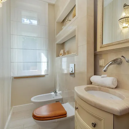 Elegancki Z Tarasem I Ogrodem W Sopocie By Rent Like Apartament