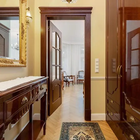 Daire Elegancki Z Tarasem I Ogrodem W Sopocie By Rent Like