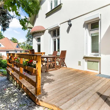 Elegancki Z Tarasem I Ogrodem W Sopocie By Rent Like