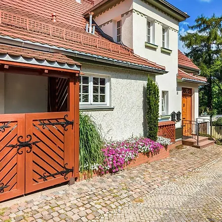 Elegancki Z Tarasem I Ogrodem W Sopocie By Rent Like Sopot