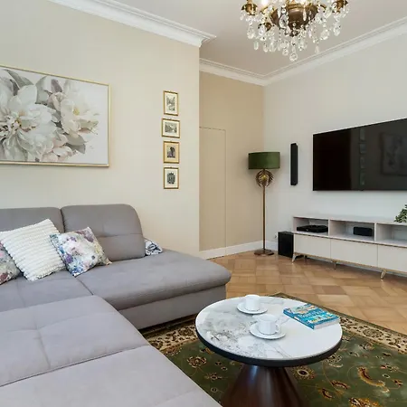 Daire Elegancki Z Tarasem I Ogrodem W Sopocie By Rent Like *